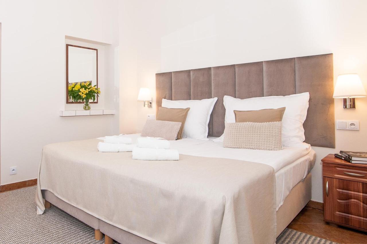 Hotel Awo Gniezno Quarto foto