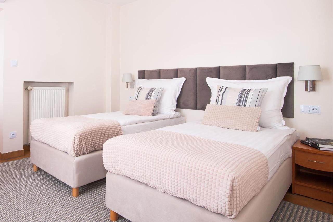 Hotel Awo Gniezno Quarto foto