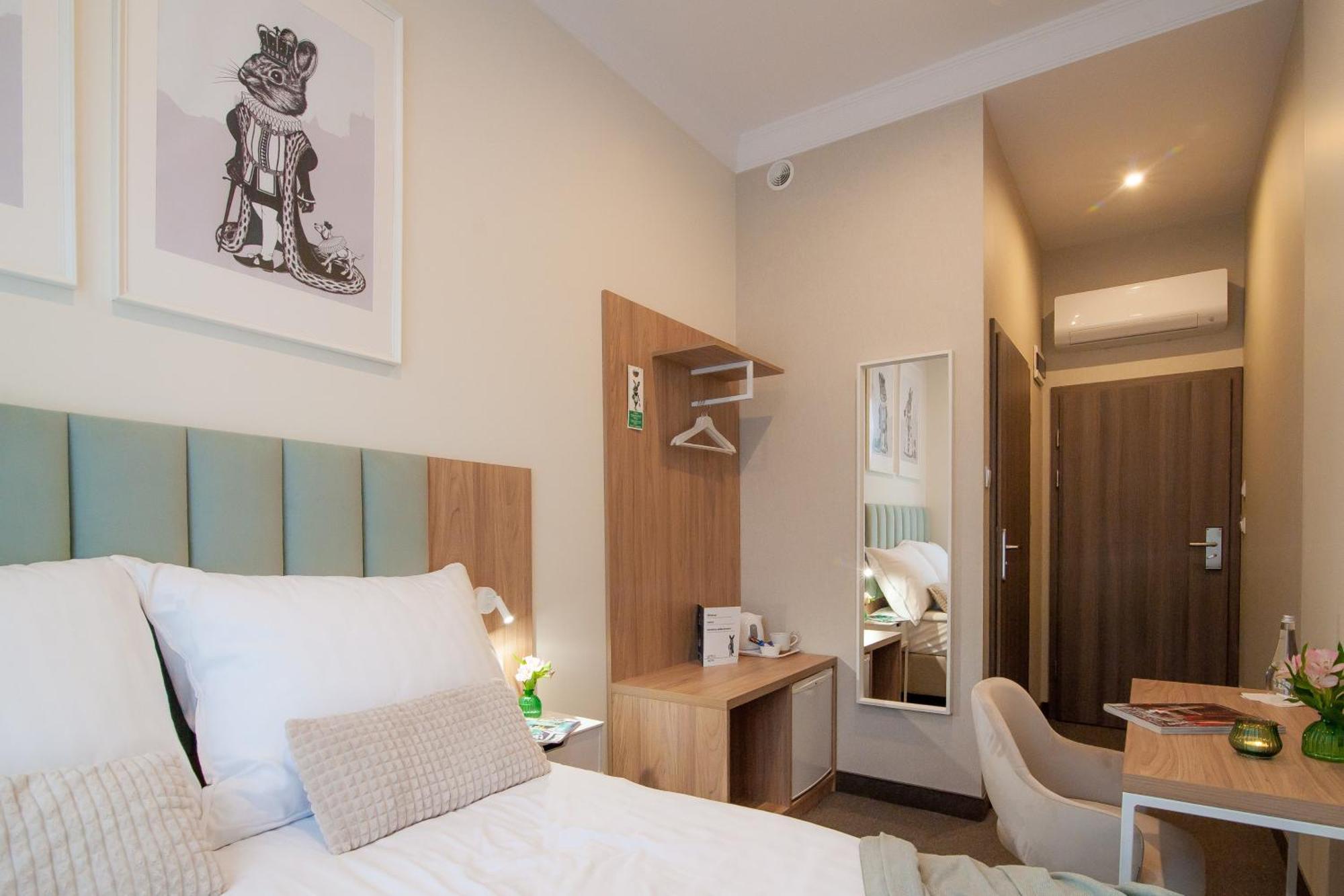Hotel Awo Gniezno Quarto foto